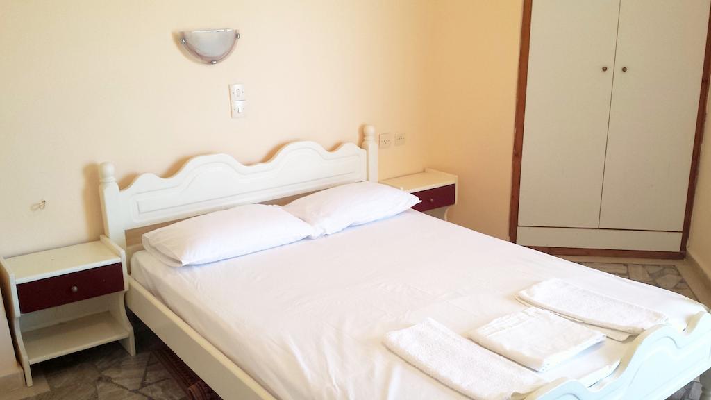 Intos Apartments Agios Nikolaos  Chambre photo