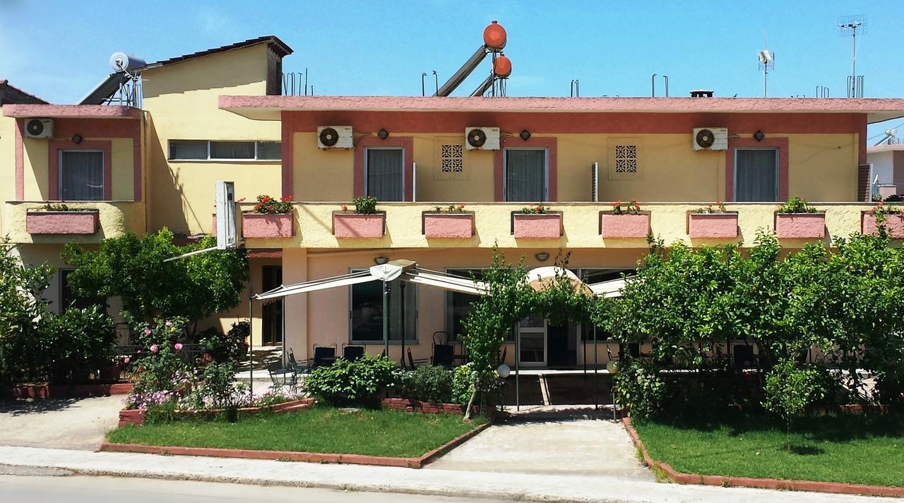 Intos Apartments Agios Nikolaos  Extérieur photo